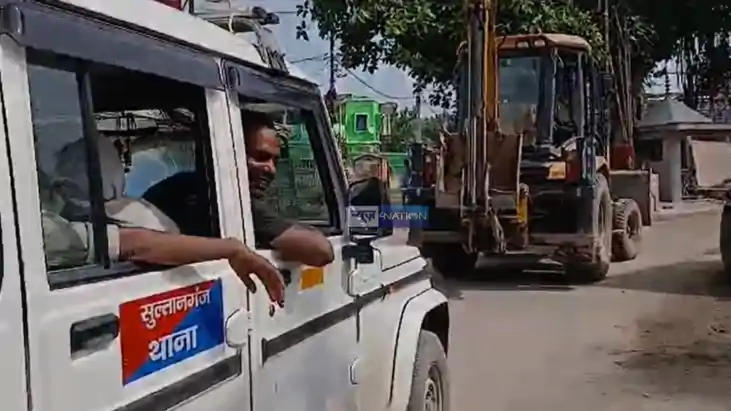 Bihar News:सुल्तानगंज में कांवर दुकानदारों की दबंगई! स्वास्थ Bihar News:सुल्तानगंज में कांवर दुकानदारों की दबंगई! स्वास्थ
