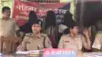 Bihar News : मुजफ्फरपुर पुलिस का क्विक एक्शन, राहगीर से मोबाइल लूटने वाले 4 शातिर बदमाश महज 3 घंटे में हुए गिरफ्तार, बाइक और फोन बरामद