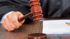 4 साल की सजा 