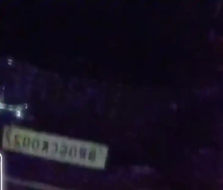 दुकान से घर जा रहे इलेक्ट्रॉनिक दुकानदार की कार रोक हथियार क