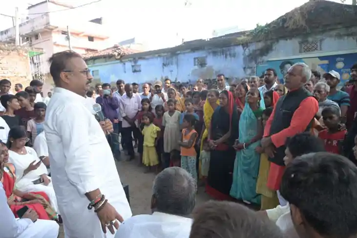 अशोक चौधरी ने मसौढ़ी व धनरुआ प्रखंडों के विभिन्न पंचायतों मे अशोक चौधरी ने मसौढ़ी व धनरुआ प्रखंडों के विभिन्न पंचायतों मे