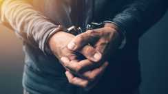 Bihar Crime : मुंगेर पुलिस ने मिनी गन फैक्ट्री का किया भंडाफोड़, दो बदमाशों को किया गिरफ्तार, हथियार बनाने के उपकरण किया बरामद 
