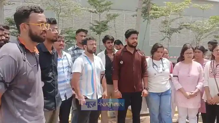 डॉक्टरों का हंगामा 