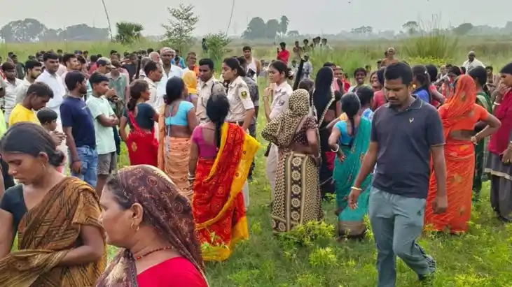 Bihar News : नवादा में सड़क किनारे मिला 28 वर्षीय युवक का शव