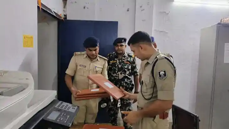 Bhojpur SP Inspects 3 Police Stations
