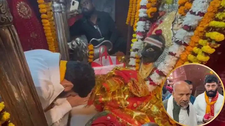 MLA Amarendra Pandey Offers Golden Crown at Maa Thawe Bhavan