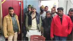 Bihar News : बाल्मीकिनगर विधायक ने प्रखंड बगहा दो का किया औचक निरीक्षण, बिचौलियों की भूमिका पर जताई नाराजगी 