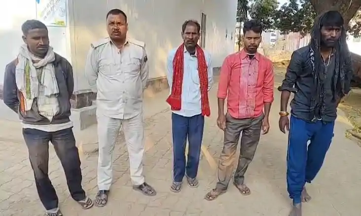 धनगावां पुल के पास ट्रैक्टर पलटने से चालक की मौत, बुझ गया घर