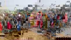 सबकुछ जलकर खाक, सिर्फ आंखों में बचे आंसू: एकमा पंचायत में भीषण अगलगी, तीन परिवार दाने-दाने को मोहताज!