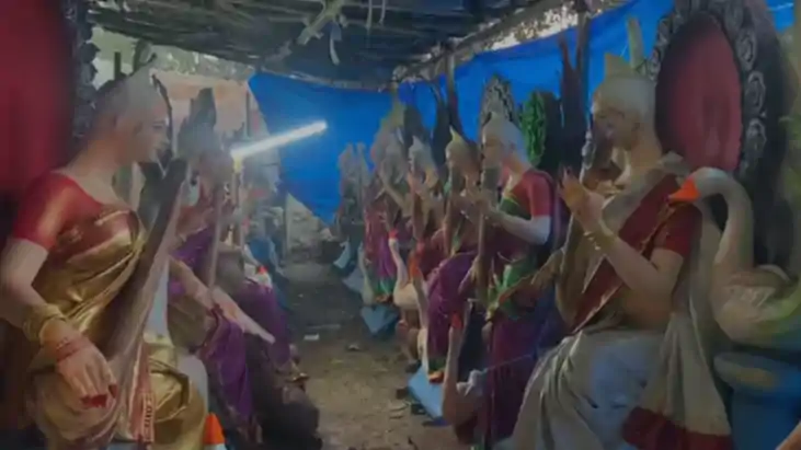 Munger Sculptors Race Against Time to Complete Saraswati Ido