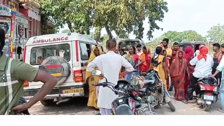 Bihar News : बेतिया में फांसी के फंदे से लटकता मिला विवाहिता Bihar News : बेतिया में फांसी के फंदे से लटकता मिला विवाहिता