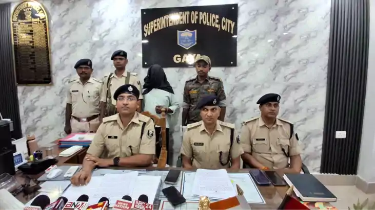 Bihar News : गयाजी में अवैध मिनी गन फैक्ट्री का पुलिस ने किय