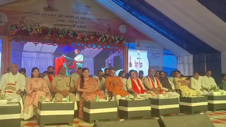 Bihar News : देव में चार दिवसीय चैती छठ मेले का भव्य आगाज, ज