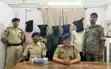 ईंट भट्ठे से चल रहा था साइबर क्राइम का धंधा, छापेमारी करने पहुंची  पुलिस व्यवस्था देख हैरान, इतन ठग गिरफ्तार