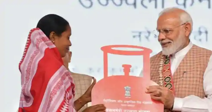 GST स्लैब में कमी के बाद अब 25 लाख मुफ्त एलपीजी कनेक्शन, नवर