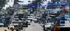 Bank Robbery  - नवरात्रि के पहले दिन सबसे बड़ी लूट, एचडीएफसी बैंक से ढाई करोड़ लूटकर भागे बदमाश, कर्मियों और ग्राहकों को बनाया बंधक