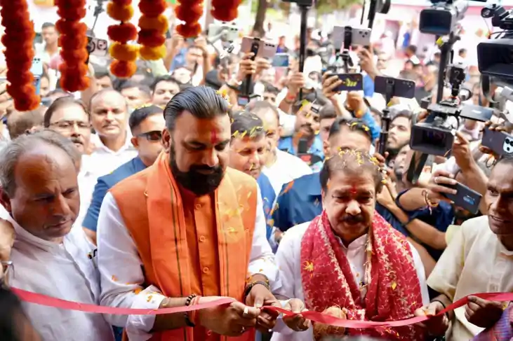 मंत्रोच्चार और शंख की ध्वनि के साथ बिहार भाजपा चुनाव प्रबंधन मंत्रोच्चार और शंख की ध्वनि के साथ बिहार भाजपा चुनाव प्रबंधन