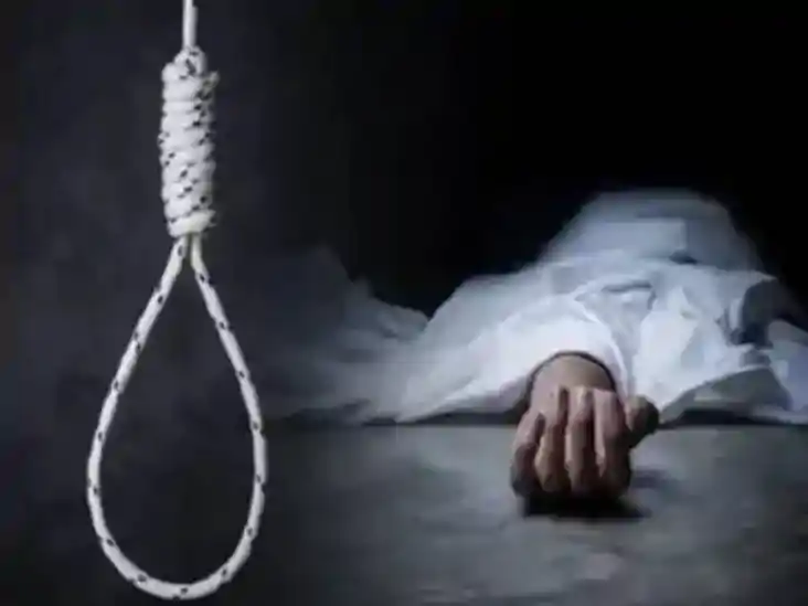 रुठकर मायके गई पत्नी ने वापस आने से किया इनकार, युवक ने मिन् रुठकर मायके गई पत्नी ने वापस आने से किया इनकार, युवक ने मिन्
