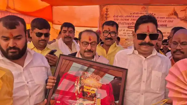 चंडीनामा मंदिर जीर्णोद्धार में उमड़ा जनसैलाब, सांसद विवेक ठा