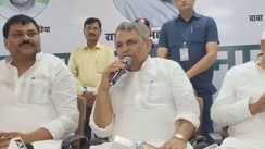 विजय चौधरी 