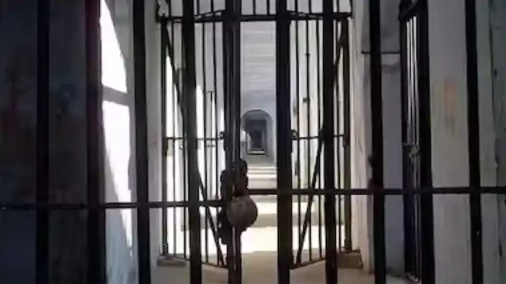 हेमंत सोरेन सरकार का बड़ा फैसला,आजीवन कारावास काट रहे 51 कैद हेमंत सोरेन सरकार का बड़ा फैसला,आजीवन कारावास काट रहे 51 कैद
