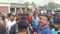 Bihar News : फाइनेंस कंपनी के गुंडों ने बाइक सवार युवक को बनाया बंधक, इलाज के लिए जा रही बच्ची की हुई मौत, आक्रोशित लोगों ने किया सड़क जाम  