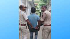 हथकड़ी सरकाकर टोटो से कूदा कैदी : 10 मिनट तक गलियों में जवानों के साथ दौड़ता रहा, पुलिस ने खदेड़कर पकड़ा