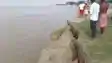Bihar Flood News: मुंगेर में गंगा का रौद्र रूप, घरों पर मंडरा रहा कटाव का खतरा