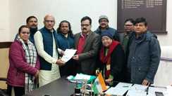 Bihar News : कैदियों के मानसिक और शारीरिक विकास के लिए बिहार सरकार की पहल, आर्ट ऑफ़ लिविंग से किया समझौता, योग एवं ध्यान का मिलेगा प्रशिक्षण 