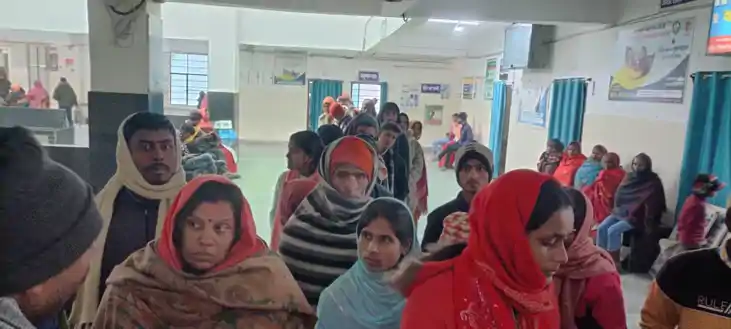 अस्पताल में बढ़े मरीज - हाड़ कंपाने वाली ठंड ने मचाया हाहाकार