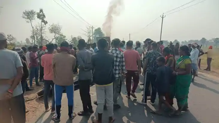 Bihar News: ट्रक ने बाइक सवार को रौंदा, युवक की मौत के बाद ग