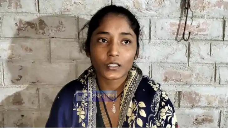 Bihar Teacher News : हेडमास्टर का खेला, छात्रा की प्रोत्साहन