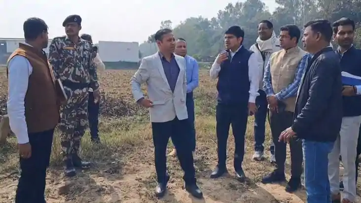 मुख्यमंत्री के संभावित दौरे को लेकर प्रशासन अलर्ट, जिलाधिकार