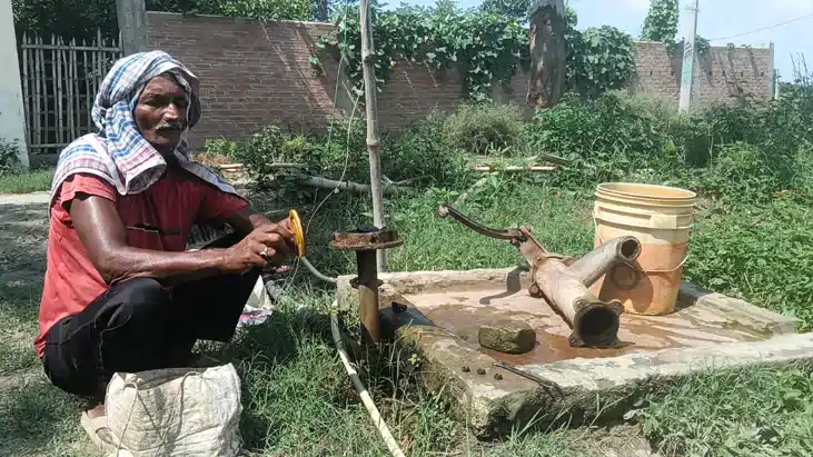 Bihar News : मुजफ्फरपुर में पीने के पानी के लिए मचा हाहाकार, Bihar News : मुजफ्फरपुर में पीने के पानी के लिए मचा हाहाकार,