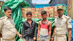 Bihar News : भोजपुर में ट्रक पर लोड विदेशी शराब की बड़ी खेप पुलिस ने किया बरामद, मौके से दो तस्करों को किया गिरफ्तार 