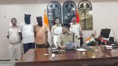 नाबालिग लड़की का अपहरण और दुष्कर्म मामले में पुलिस की कार्रवाई, आरोपी के पिता और साथी को किया गिरफ्तार