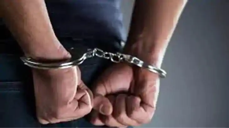 पटना में अवैध हथियार के साथ युवक गिरफ्तार: देशी पिस्टल, मैगज