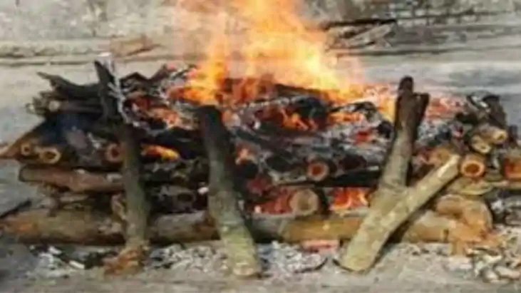 Woman Return After Cremation Woman Return After Cremation