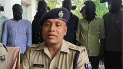 वैशाली में ऑपरेशन नीलकंठ के तहत गुवाहाटी-अगरतला रूट के सॉल्वर और गांजा तस्कर गैंग का पर्दाफाश, 22.7 किलो गांजे के साथ 6 तस्कर गिरफ्तार