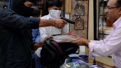 Vaishali Armed Robbers Loot 12 Lakh Worth of Gold and Silver
