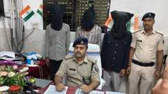 दिल्ली में 'प्लंबर' और पटना में 'करोड़पति' चोर! रेल पुलिस की बिछाई जाल में फंसा अंतरराज्यीय गिरोह, , बैग खुला तो उड़ गए सबके होश!