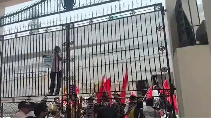  Patna University Students protest