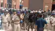 Bihar News : बेतिया में अतिक्रमण हटाने गई टीम पर लोगों ने किया पथराव, दो पुलिसकर्मी और एक नगर निगम कर्मी हुआ जख्मी, पुलिस प्रशासन ने संभाला मोर्चा 