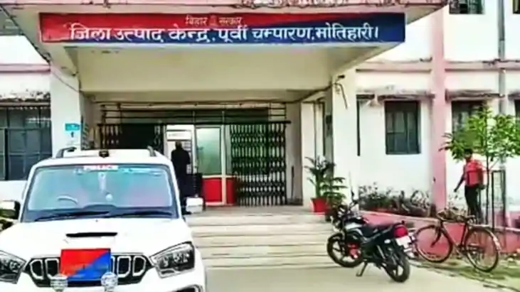 Motihari Liquor Tragedy 14 Officers Suspended After 10 Death