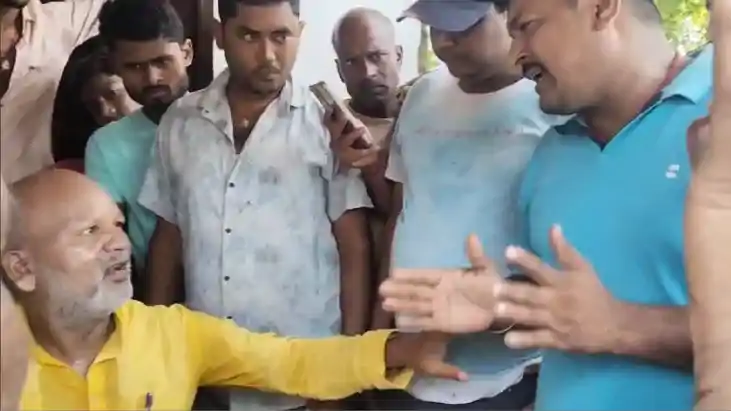 Bihar Election 2025 : जन सम्पर्क अभियान के दौरान रत्नेश सदा Bihar Election 2025 : जन सम्पर्क अभियान के दौरान रत्नेश सदा