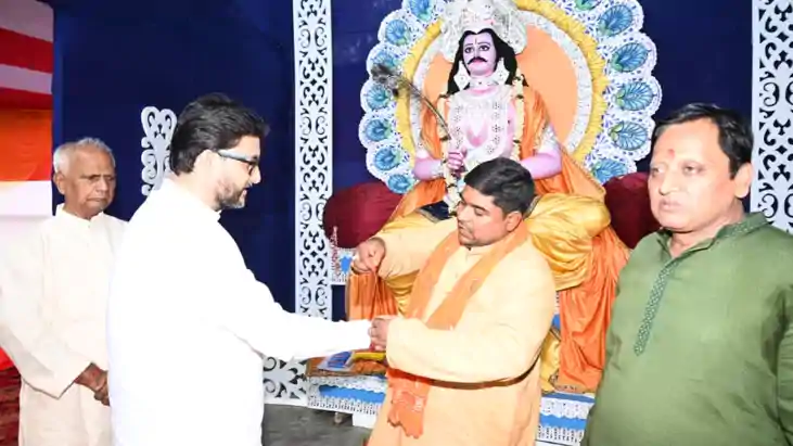 Bihar News : भाजपा नेता ऋतुराज सिन्हा ने कई पंडालों में जाकर Bihar News : भाजपा नेता ऋतुराज सिन्हा ने कई पंडालों में जाकर