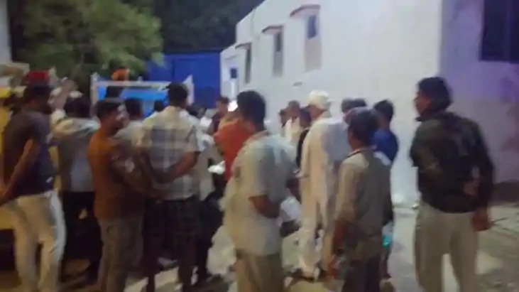 Begusarai train accident: बेगूसराय में परिवार पर मंडराया मौ Begusarai train accident: बेगूसराय में परिवार पर मंडराया मौ