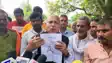 Bihar Chunav 2025 : बड़हरा विधानसभा क्षेत्र में निर्दलीय प्रत्याशी बीडी सिंह ने चलाया जनसंपर्क अभियान, कहा ईमानदार उम्मीदवार को समर्थन देगी जनता 