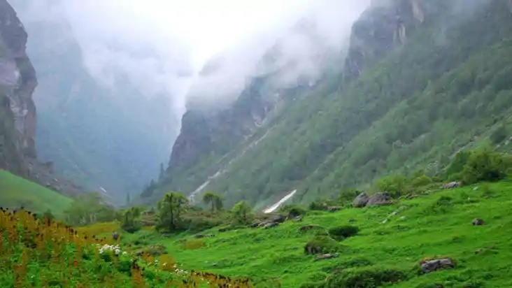 Tourism: घूमने का बना रहे हैं प्लान? सर्दियों से पहले घूम ले