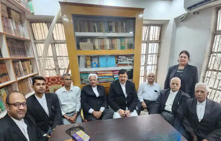 Bihar News - सीएम नीतीश कुमार के फैसले से बिहार के अधिवक्ताओ